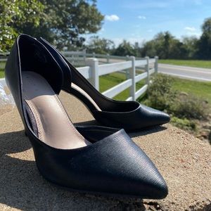 Kelly & Katie Black Heels